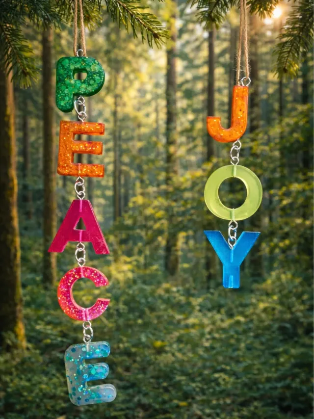 Letter ornaments spelling PEACE and JOY